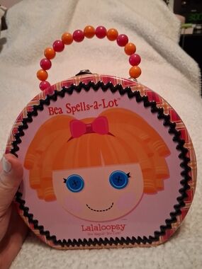 Bea Spells-a-Lot Pink & Orange Tin Carry Case - Kids Toys